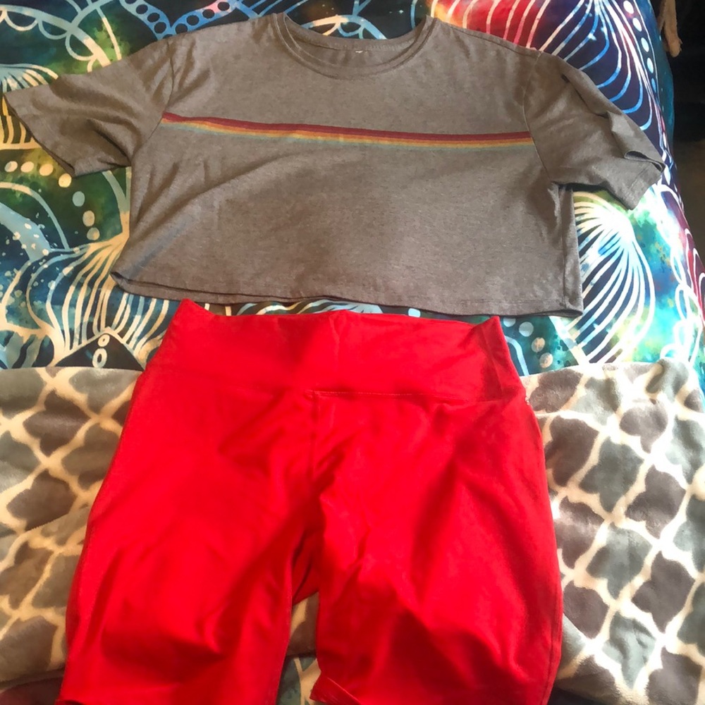 ✨2/$75 ✨ Fabletics shorts and crop boxy tee outfit